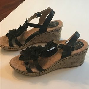 b.o.c. Wedge Sandals with Flower Detail Sz 9